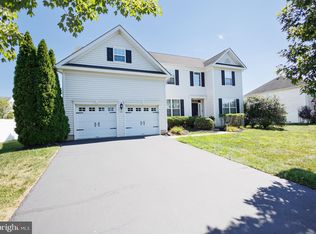 12 Buckingham Dr, Berlin, NJ 08009