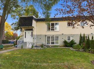 540 Mary St E #14, Whitby, ON L1N 2R1