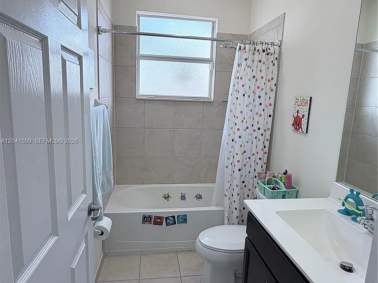 268 SE 31st Ave — Photo 43