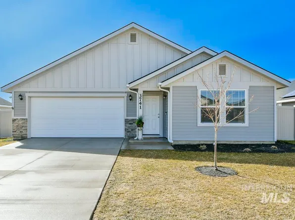3741 E Shadow Ridge Dr, Nampa, ID 83686