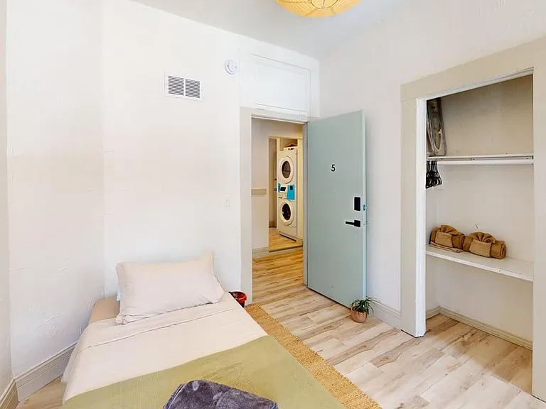 225 Ellis St #4 — Photo 6