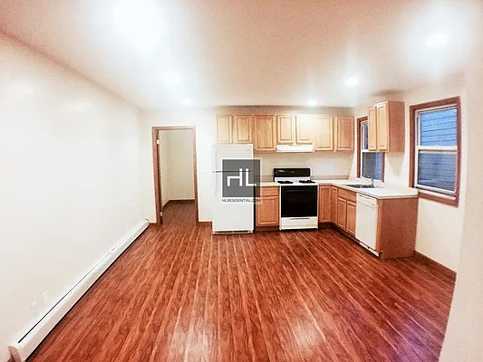 Rented by Highline Residential | media 69