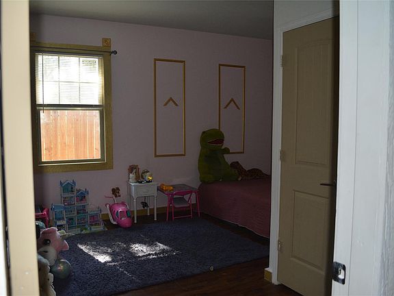 4th image of 824 Road 5203