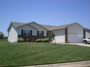 3601 Quail Hollow Dr, Winfield, KS 67156
