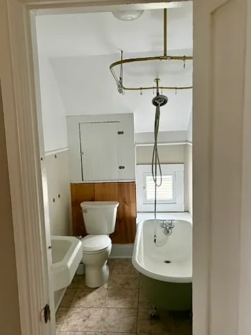 520-522 Saint Paul St #2 — Photo 7