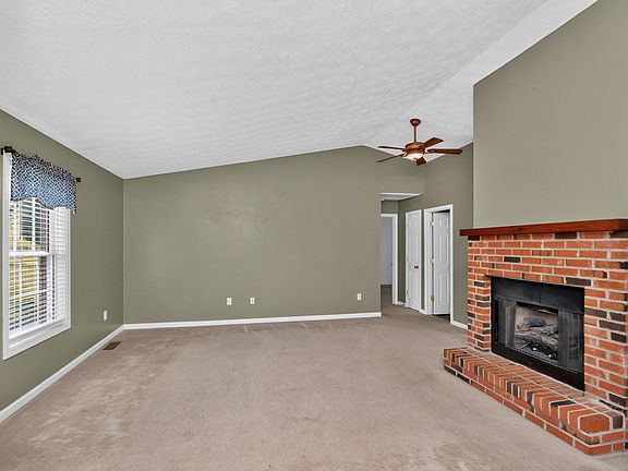 5th image of 1008 Port Collins Rd