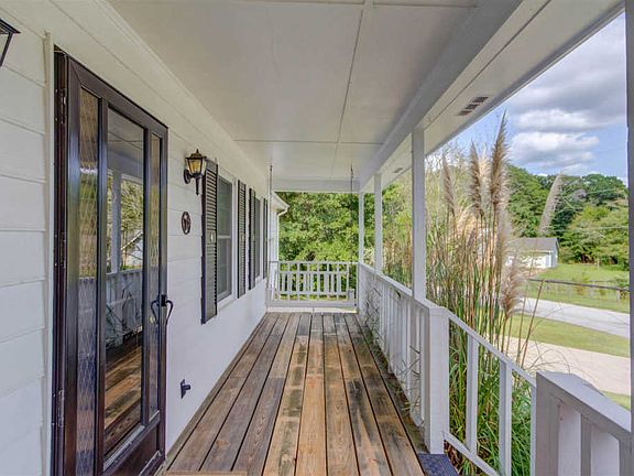 4th image of 2195 Pinella Dr