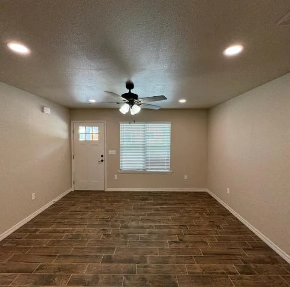 1550 N Heritage Ln — Photo 8