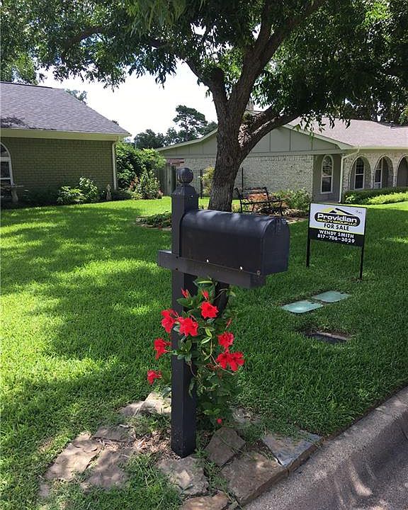 1st image of 3209 Ivy Hill Dr