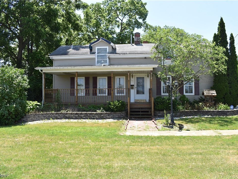 1st image of 152 E Jefferson St