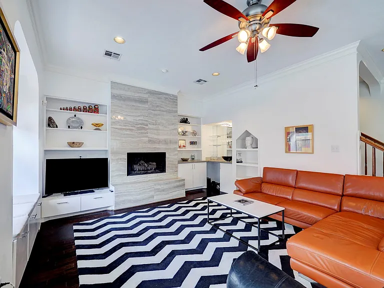4402 Holt St — Photo 15