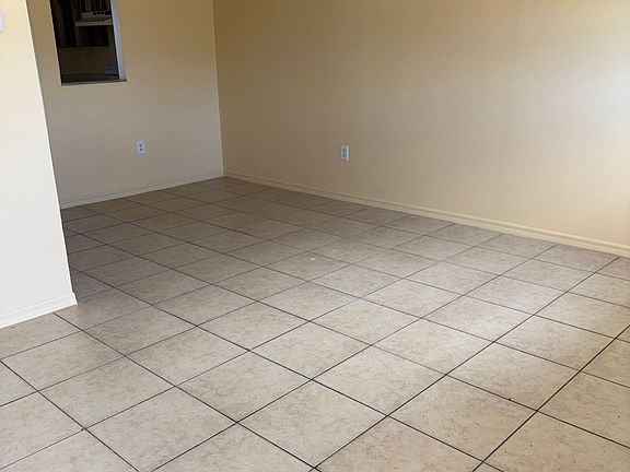 3rd image of 27132 Ann Arbor Ave APT B