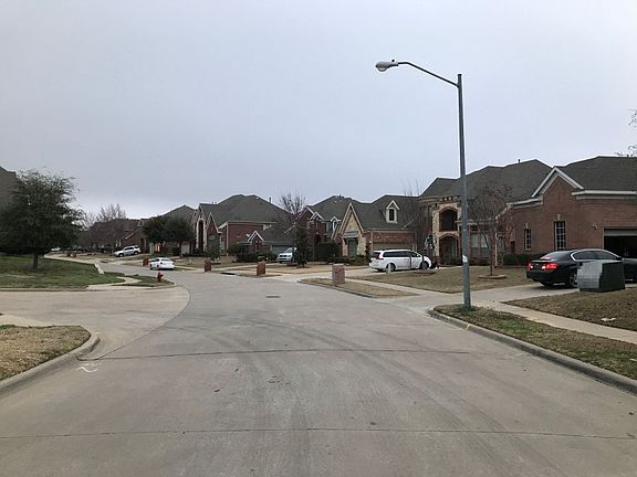 5th image of 415 Suffolk Dr
