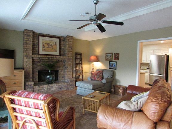 3rd image of 509 Barbara Ct