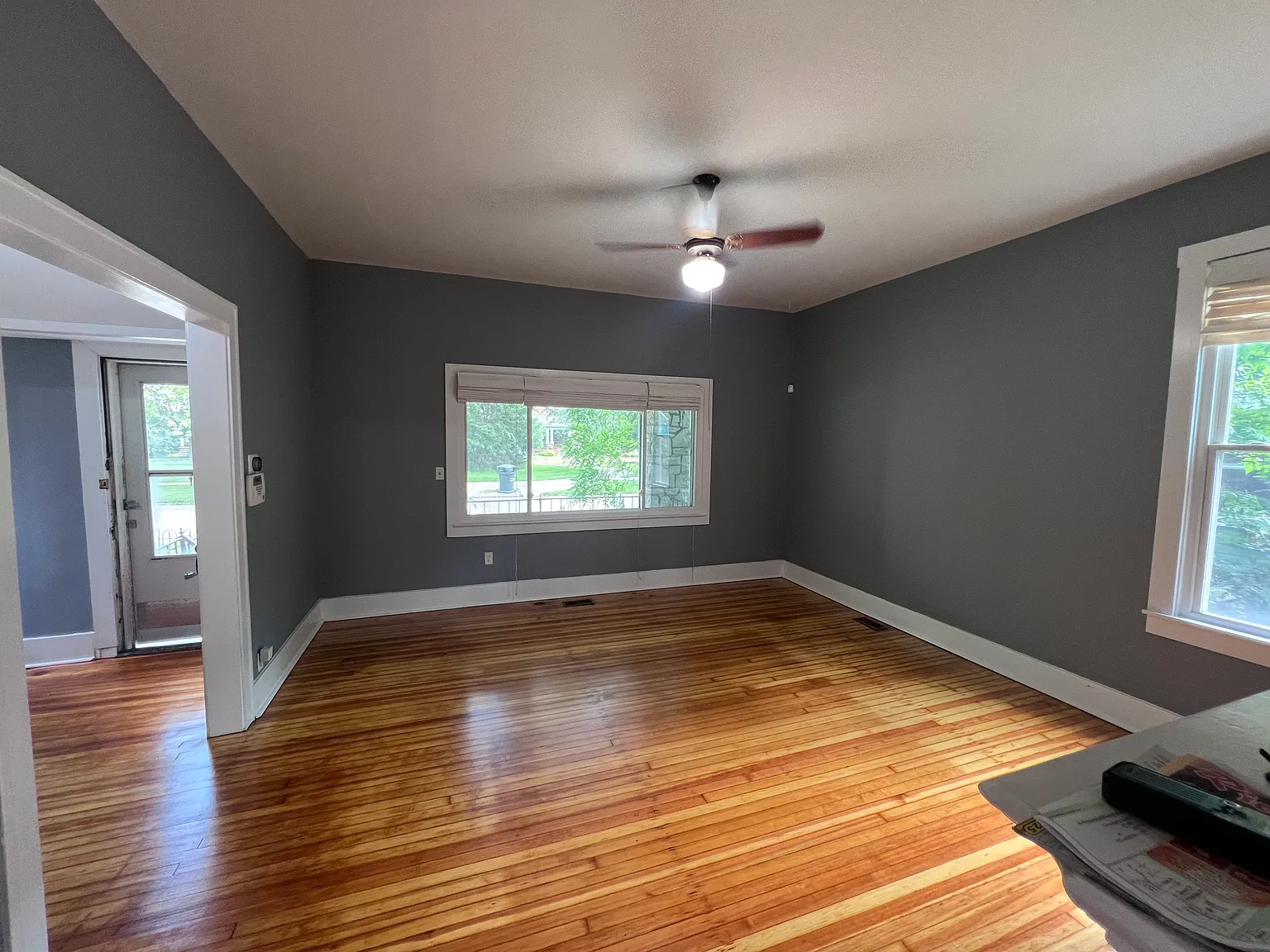 2 bed, 920 sqft, $1,300 — Photo 4