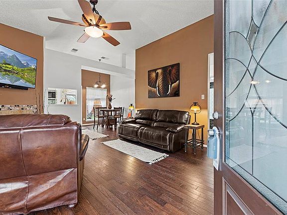 4th image of 6623 Laurel Glen Dr