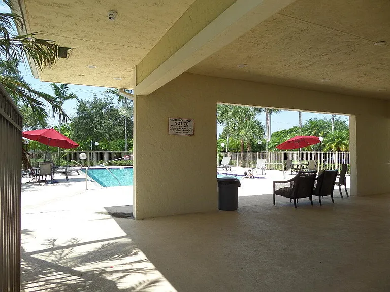 1524 Lake Crystal Dr #B — Photo 21