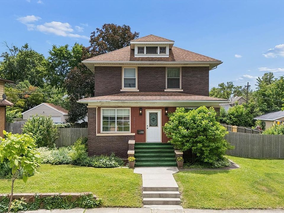 1st image of 812 Campbell St