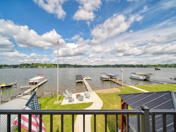 7296 Walnut Hill Rd, Manitou Beach, MI 49253