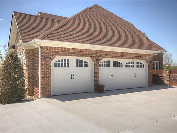 5th image of 633 Apricot Dr