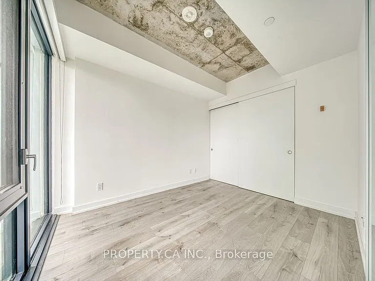 161 Roehampton Ave #3205 — Photo 17