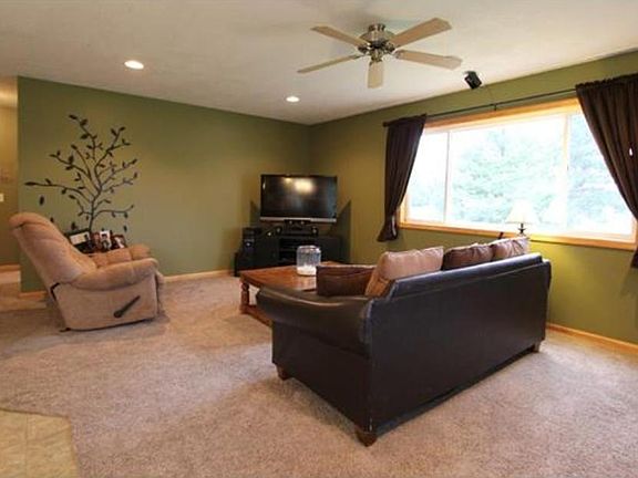 5th image of 4574 White Spruce Ln