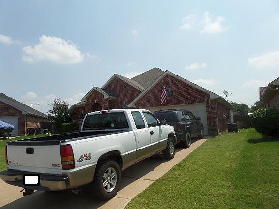 2nd image of 3616 Caroline Ct