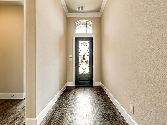 4th image of 2901 Deansbrook Dr