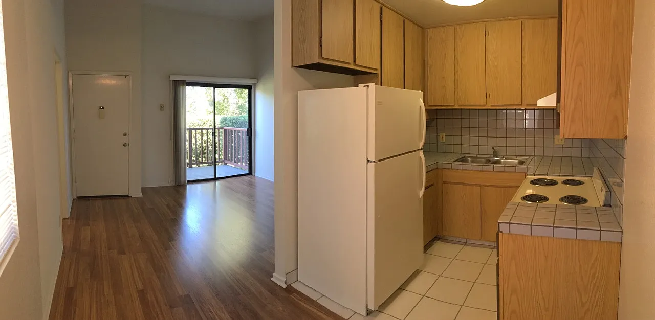 2 bed, 750 sqft, $2,800 — Photo 3