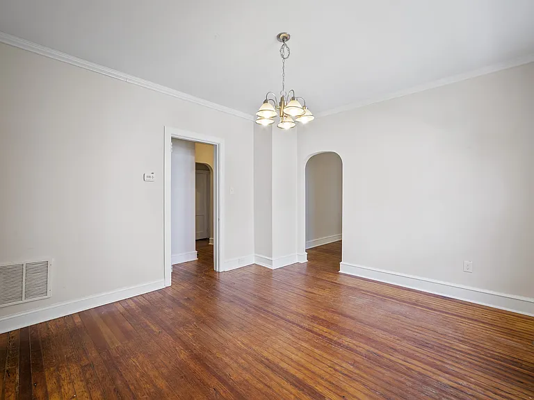 34-36 S Woodland Ave #34 — Photo 5