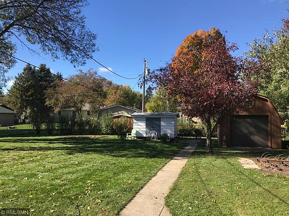 3rd image of 11916 Jefferson St NE