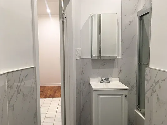 Rented by Nest Seekers International | media 19