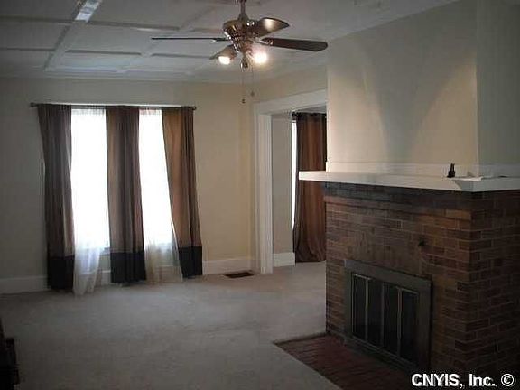 3rd image of 108 Hobart Ave