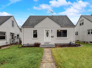 3152 N 87th St, Milwaukee, WI 53222
