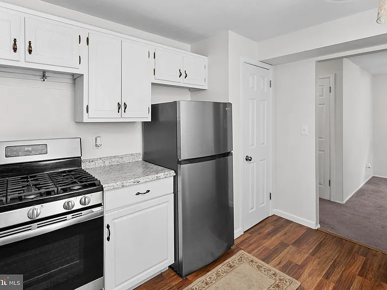 295 Lander Dr #B — Photo 12