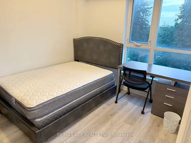 158 King St N #504 — Photo 7