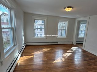 97 Oxford St, Somerville, MA 02143