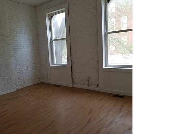 2nd image of 3600 Iowa Ave Floor 1