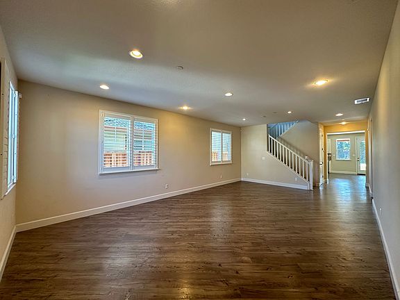 2nd image of 4517 Paseo Dr