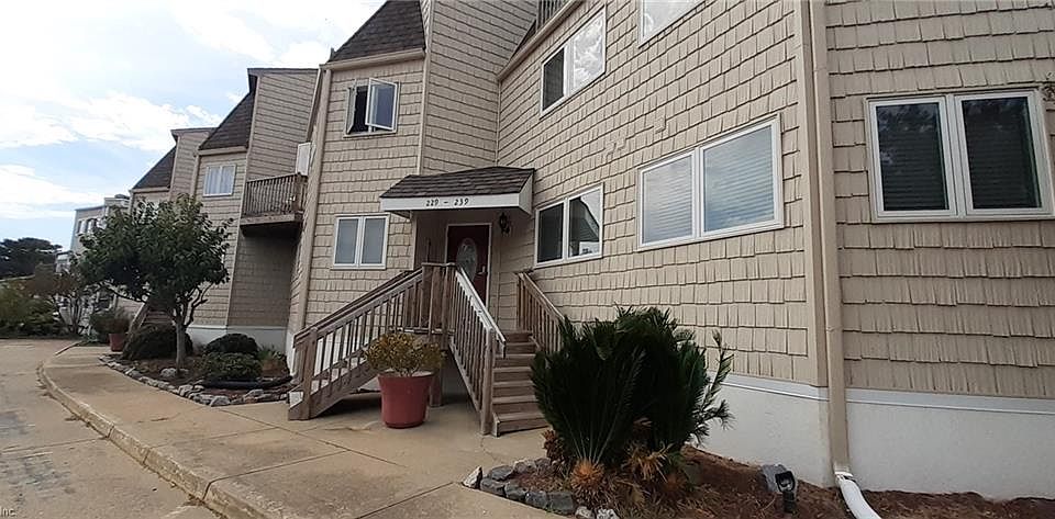 1st image of 231 Lake Dr