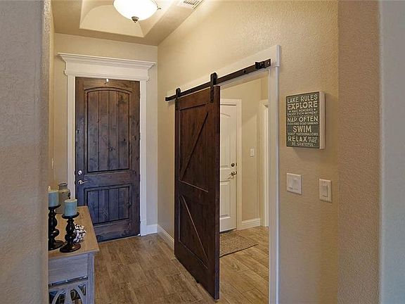4th image of 3513 Lakeway Dr