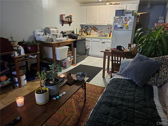 2nd image of 1017 Milton Ave
