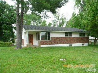9700 Wendell Dr, Saint Louis, MO 63136