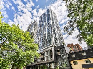 65 Mutual St #2703, Toronto, ON M5B 2A9