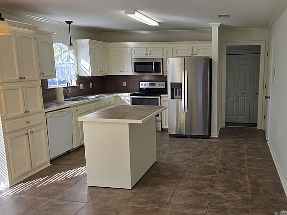 5th image of 13417 Meadow Crossing Dr