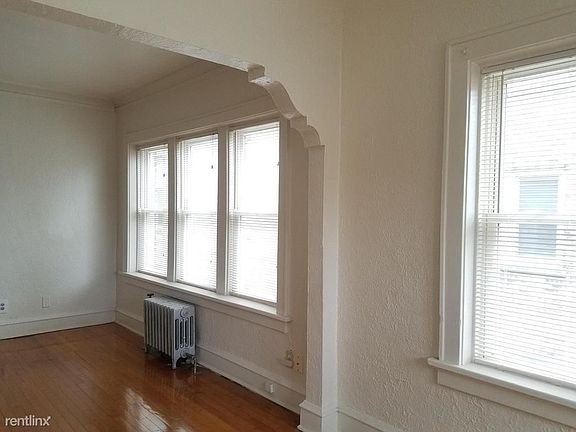 3rd image of 227 E Townsend St APT 7