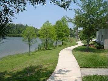 Pathway along the lake in front