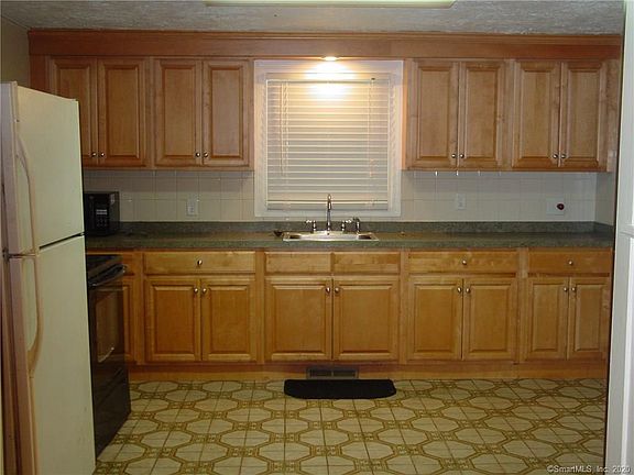 5th image of 65 Harvard Ave #2