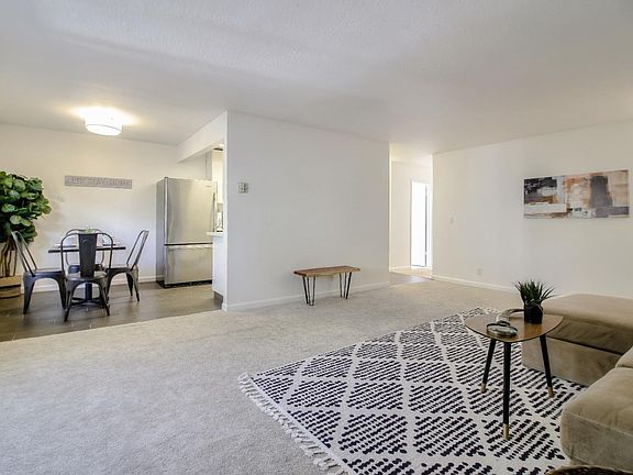 4th image of 1898 Meridian Ave Unit 25