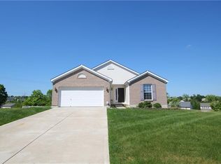 1183 Lake Field Dr, Lebanon, OH 45036